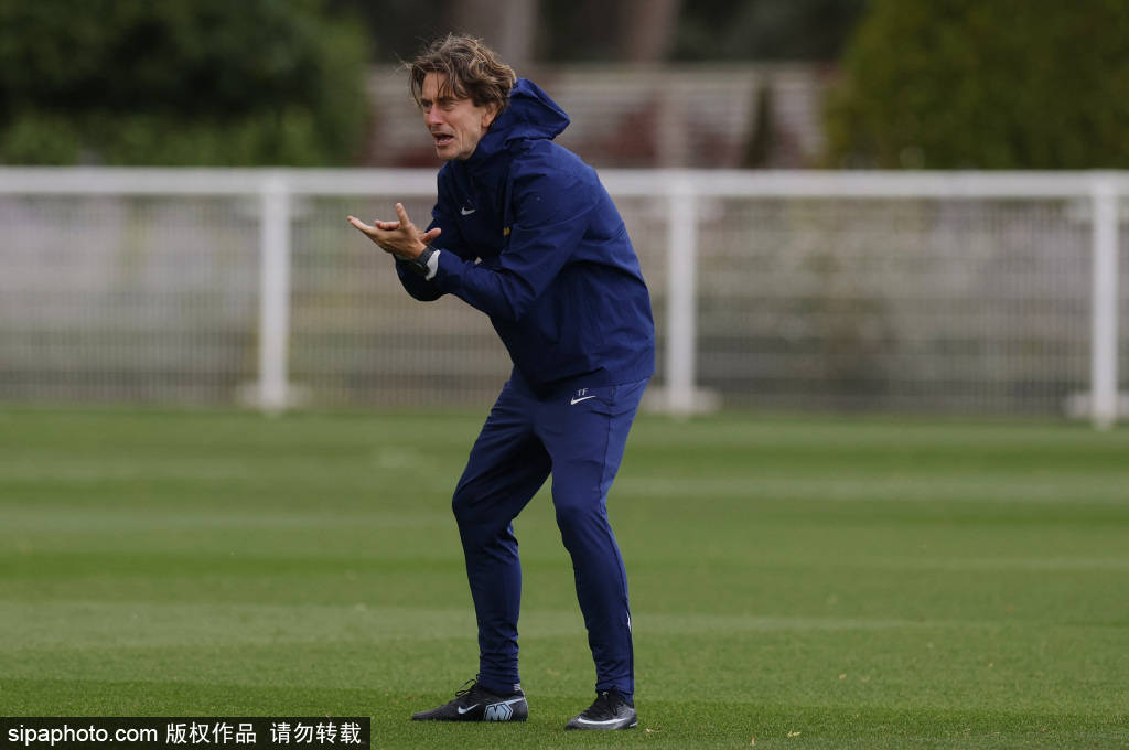 英超球队热刺备战欧冠比赛
        
    英超球队热刺备战欧冠比赛